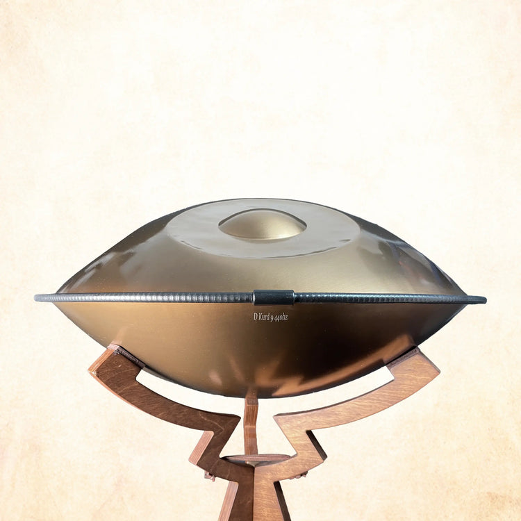 Die preiswerte Horayzon Beginner Handpan ist mit meisterhafter Handarbeit, präziser Tonabstimmung und außergewöhnlicher Klangvielfalt für Einsteiger ideal geeignet.