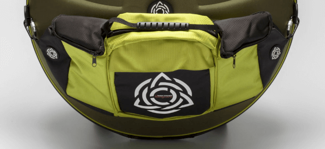 Evatek Pocket Bag grün angebracht auf Evatek Hardcase Handpan Tasche in Grün
