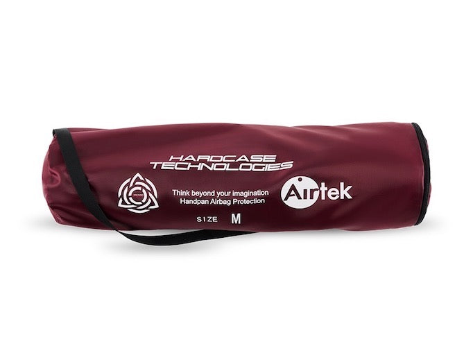 Aufbewahrungstasche Des AIRTEK Handpan Softcase Handpan Rucksacktasche liegt vor einem grauen hintergrund